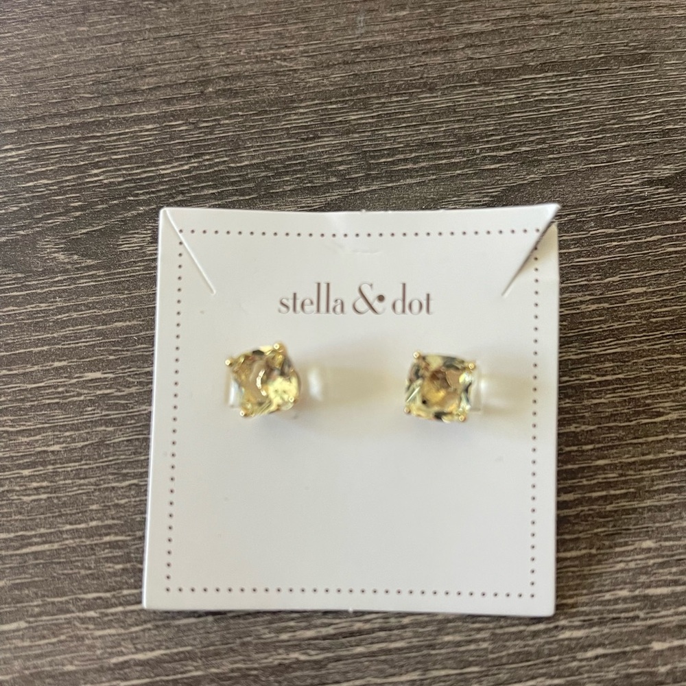 Stella & Dot Luxe Studs